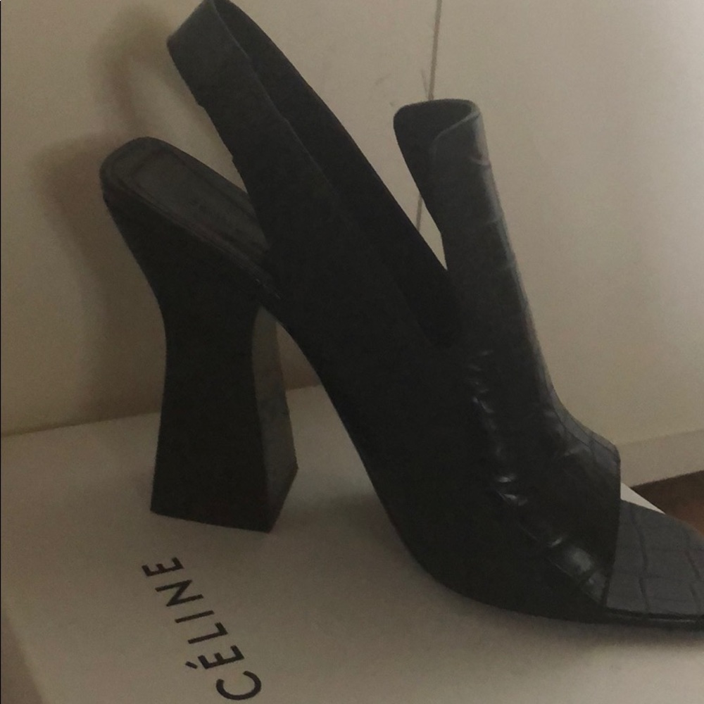Shoes - Picture 7 of 7